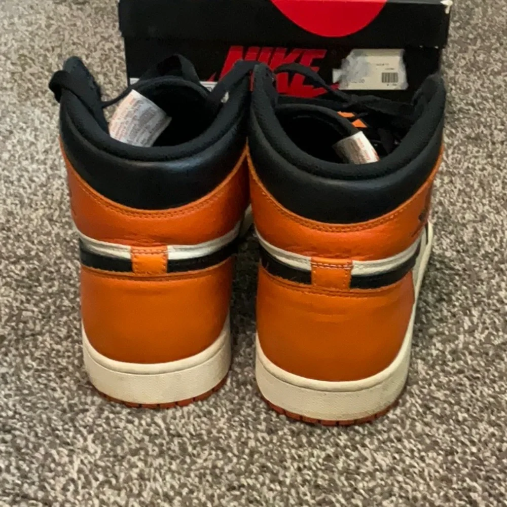 Nike Air Jordan 1 Retro High OG “Shattered Backboard” 2015 - Picture 5 of 8